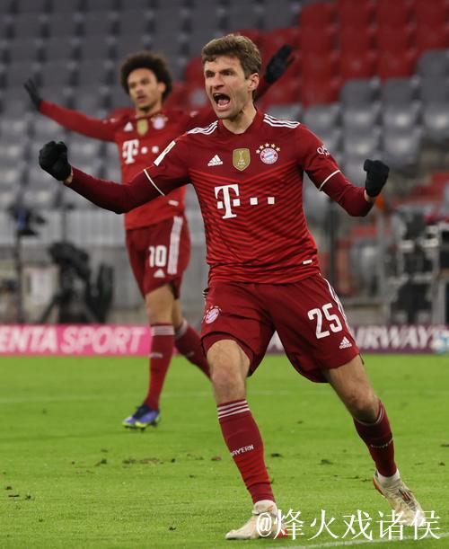 德甲-莱万穆勒建功屈桑斯惊艳世界波 拜仁4-0大胜狼堡 德甲-莱万穆勒建功屈桑斯惊艳世界波 拜仁4-0大胜狼堡