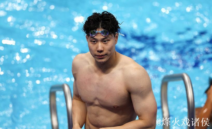 世锦赛男子200米蛙泳:覃海洋晋级决赛 董志豪遭淘汰 世锦赛男子200米蛙泳:覃海洋晋级决赛 董志豪遭淘汰